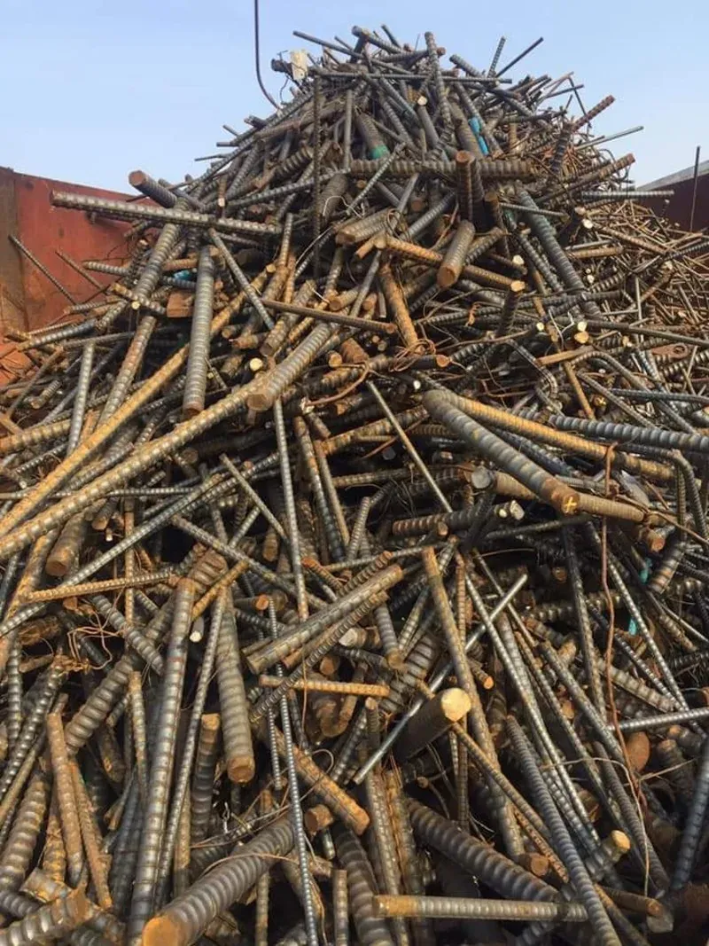 Thu gom sắt thép phế liệu tại công trình xây dựng