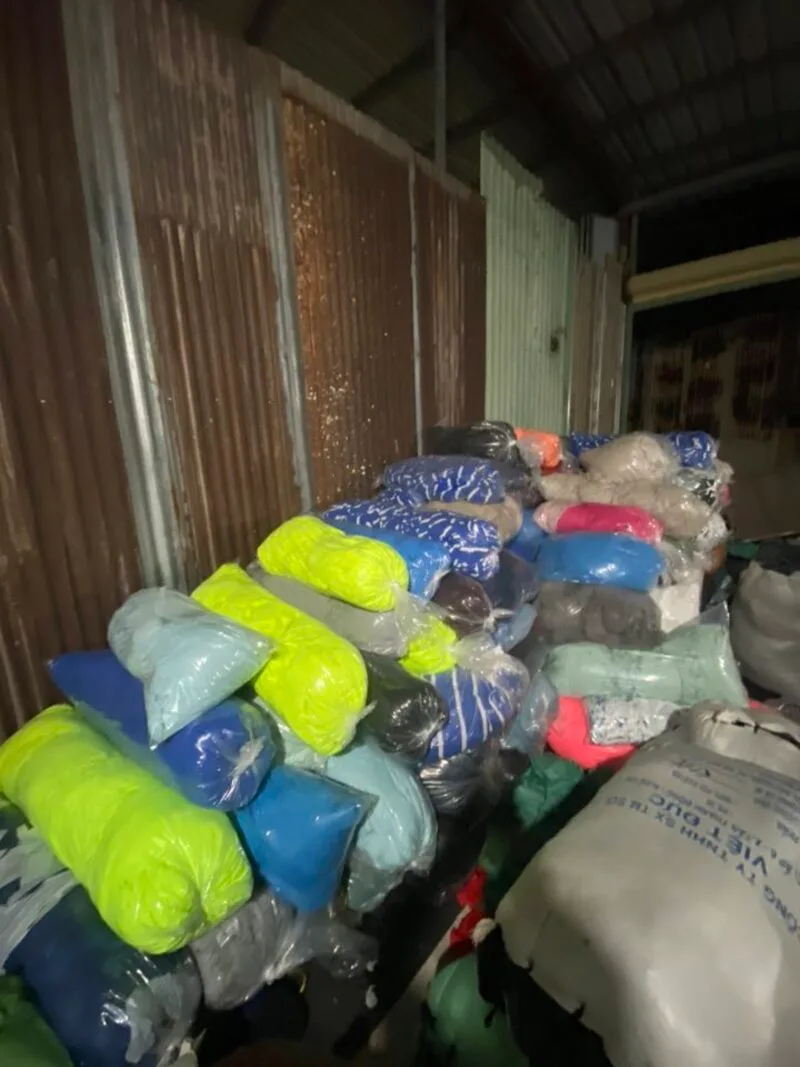 Thu mua vải poly 2c hàng khúc